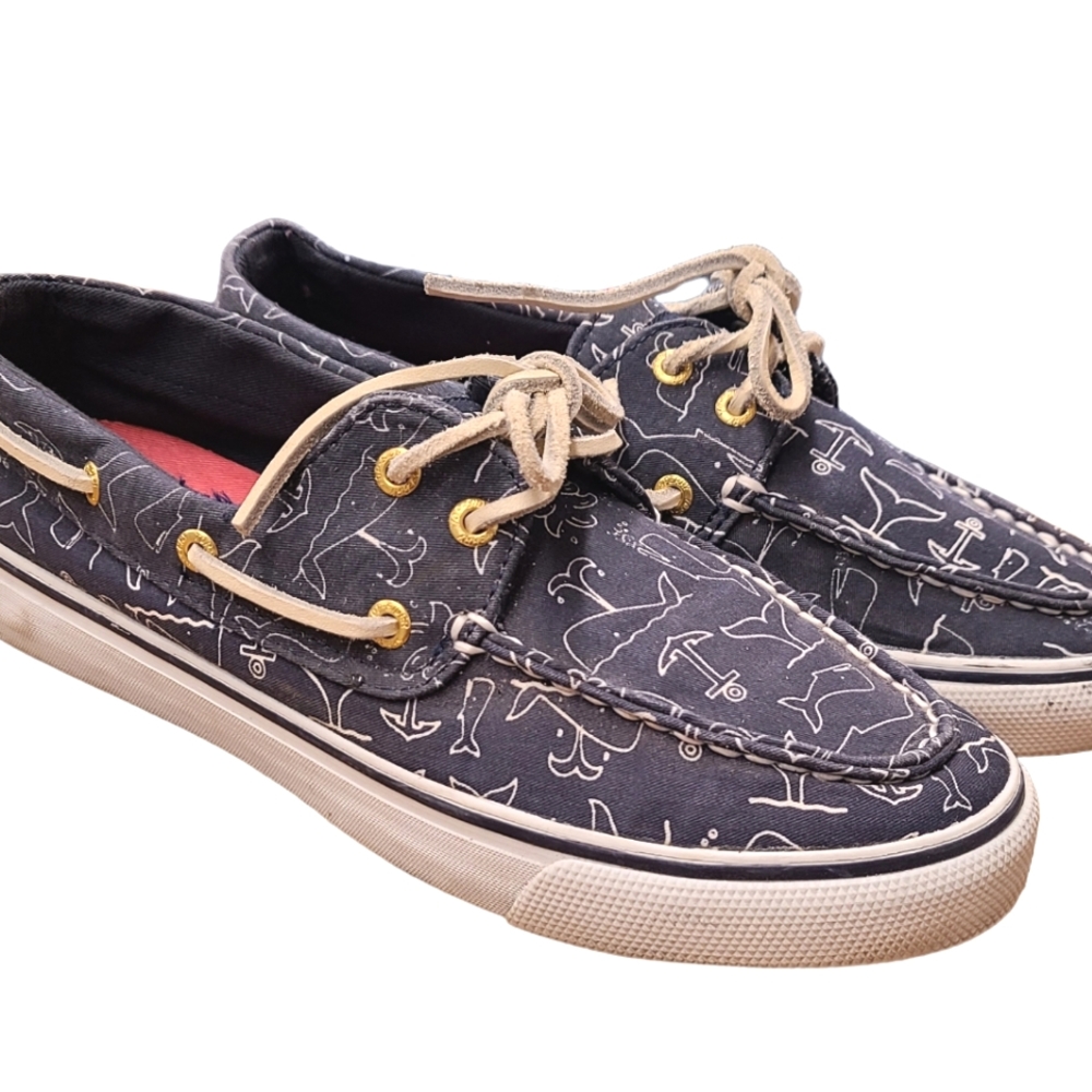 Sperry Topsiders Blue Whale print Size 7.5